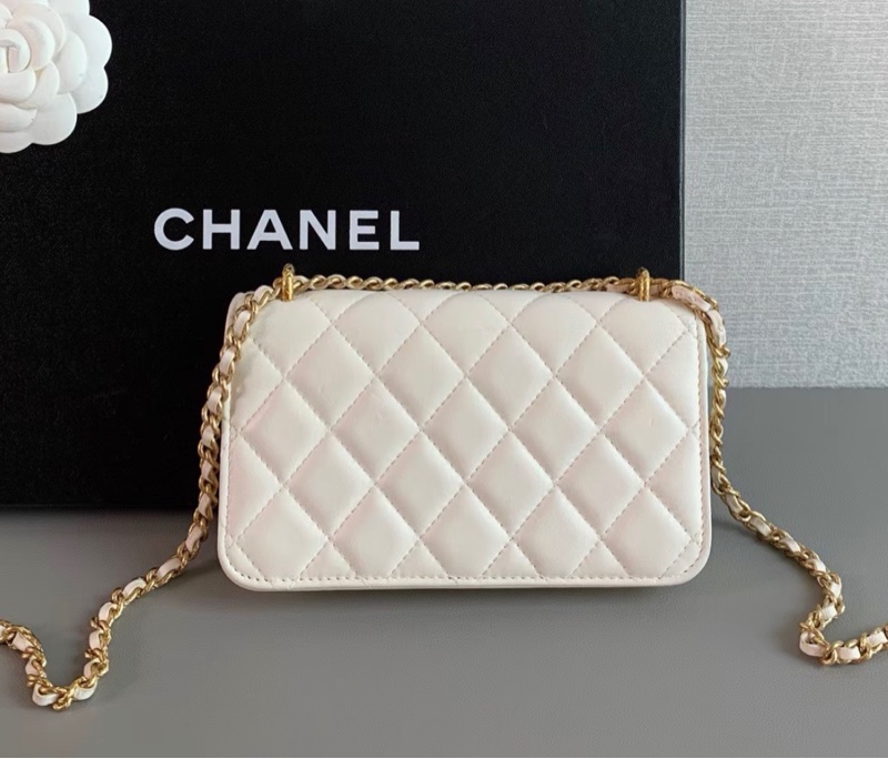 【96新 ✨ 全網最甜價！】Chanel香奈兒 晶片新款 mini woc 菠蘿扣 白金羊皮 橫版手機包 斜挎包（下單前先詢問庫存❗️）-3