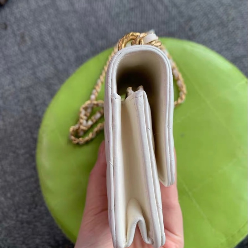 【93新 ✨ 全網最甜價!】Chanel香奈兒 晶片新款 mini woc 菠蘿扣 白金羊皮 橫版手機包 斜挎包(下單前先詢問庫存❗️)-5