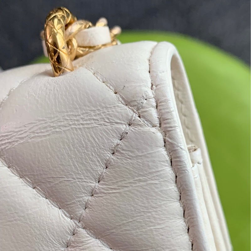 【93新 ✨ 全網最甜價!】Chanel香奈兒 晶片新款 mini woc 菠蘿扣 白金羊皮 橫版手機包 斜挎包(下單前先詢問庫存❗️)-10