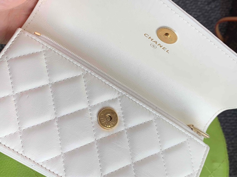 【93新 ✨ 全網最甜價!】Chanel香奈兒 晶片新款 mini woc 菠蘿扣 白金羊皮 橫版手機包 斜挎包(下單前先詢問庫存❗️)-13