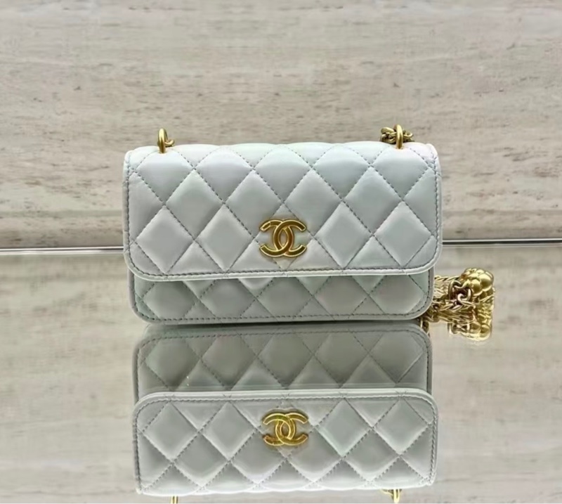 【97新 ✨ 全網最甜價！】Chanel香奈兒23C山茶花mini woc鏈條包 灰藍色 羊皮 （下單前先詢問庫存❗️）-5