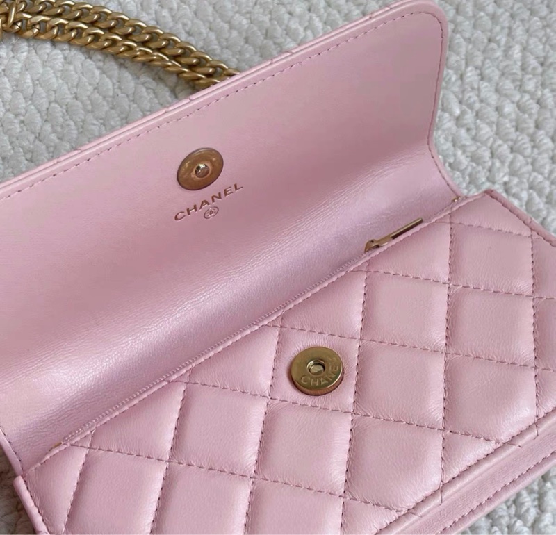 【99新 ✨ 全網最甜價!】Chanel香奈兒 山茶花mini woc鏈條包 櫻花粉 羊皮 (下單前先詢問庫存❗️)-7