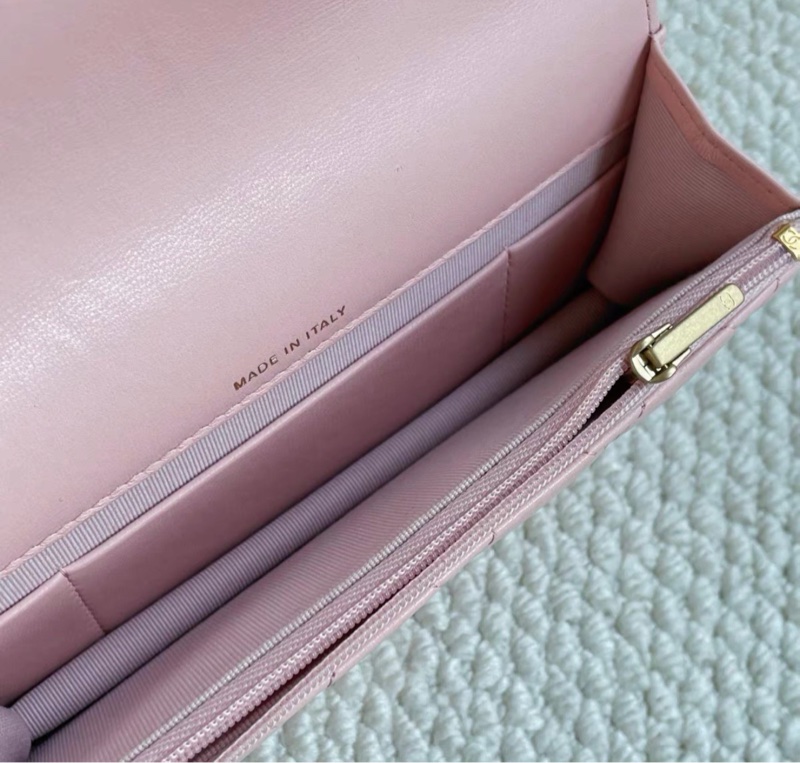 【99新 ✨ 全網最甜價!】Chanel香奈兒 山茶花mini woc鏈條包 櫻花粉 羊皮 (下單前先詢問庫存❗️)-8