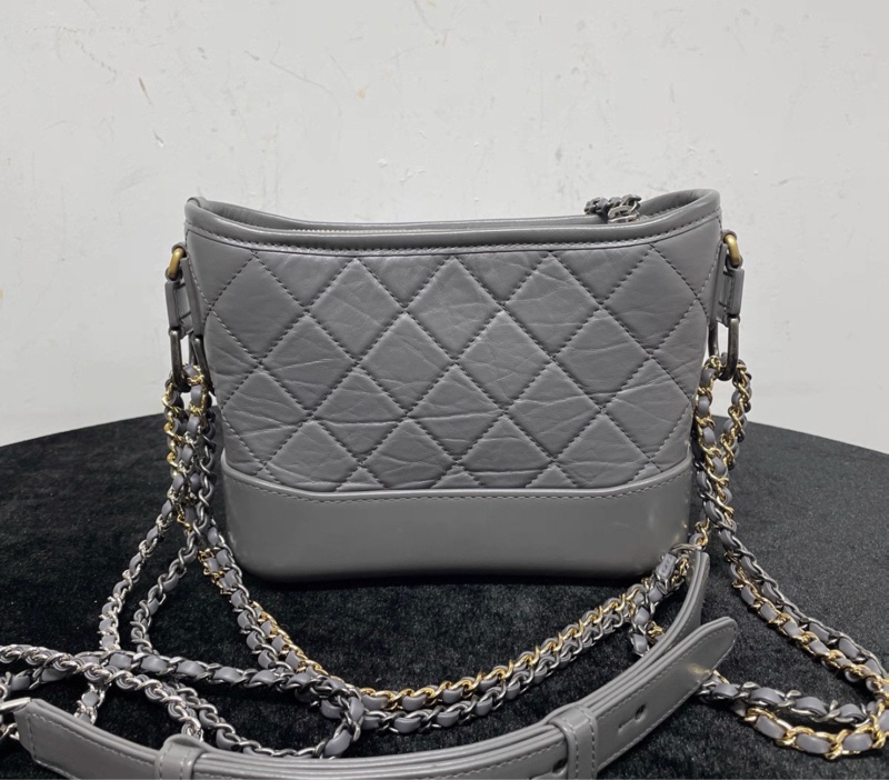 【98新 ✨ 全網最甜價！】晶片新款市場少有 Chanel 香奈兒 流浪包 小號 灰色 牛皮（下單前先詢問庫存❗️）-2
