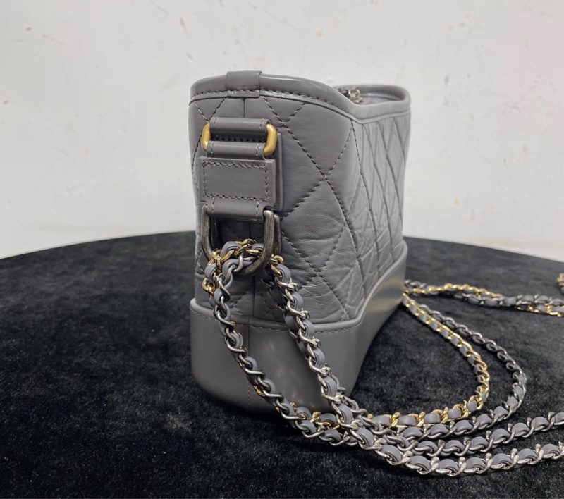 【98新 ✨ 全網最甜價！】晶片新款市場少有 Chanel 香奈兒 流浪包 小號 灰色 牛皮（下單前先詢問庫存❗️）-4