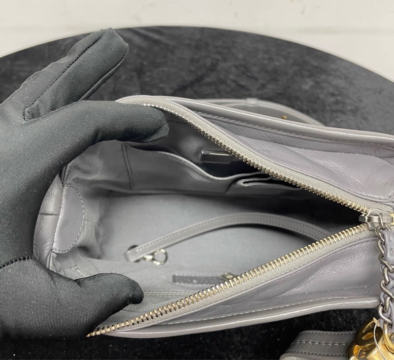 【98新 ✨ 全網最甜價！】晶片新款市場少有 Chanel 香奈兒 流浪包 小號 灰色 牛皮（下單前先詢問庫存❗️）-7