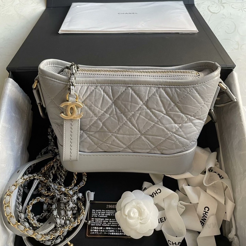 【98新 ✨ 全網最甜價！】市場少有 Chanel 香奈兒 流浪包 小號 灰色 牛皮（下單前先詢問庫存❗️）-2