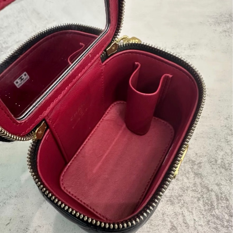 【97新 ✨ 全網最甜價!】Chanel香奈兒 山茶花扣 黑金 小盒子 羊皮(下單前先詢問庫存❗️)-10