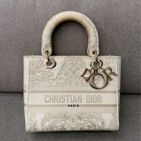 DIOR D-lite刺繡黛妃包