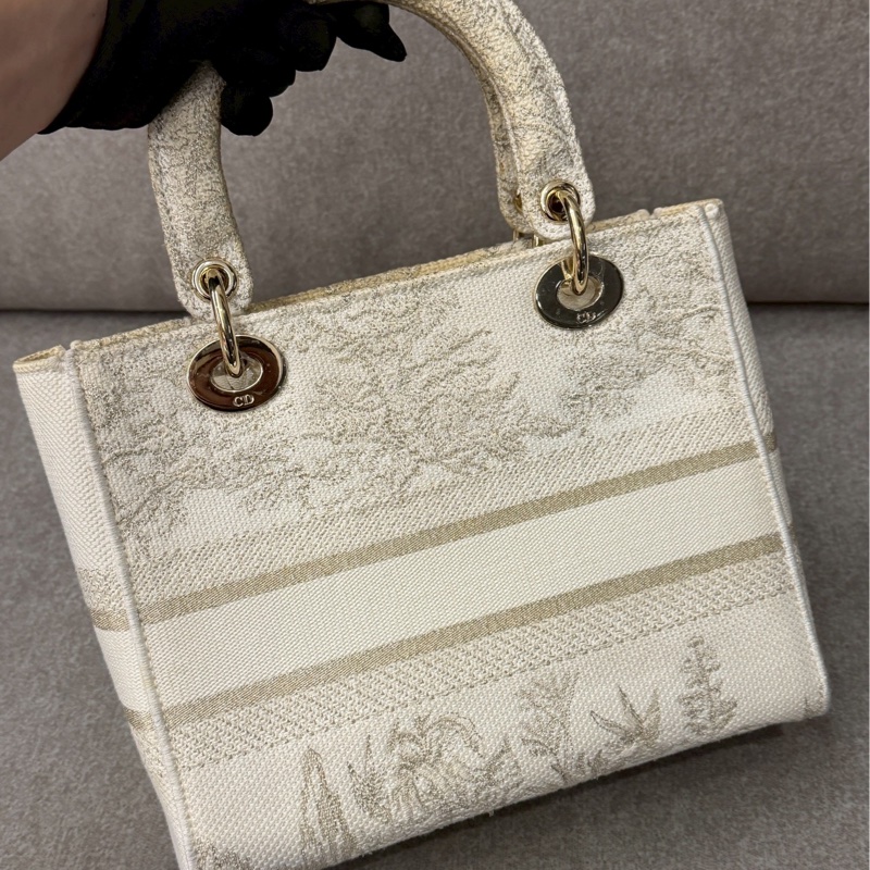 DIOR D-lite刺繡黛妃包-3