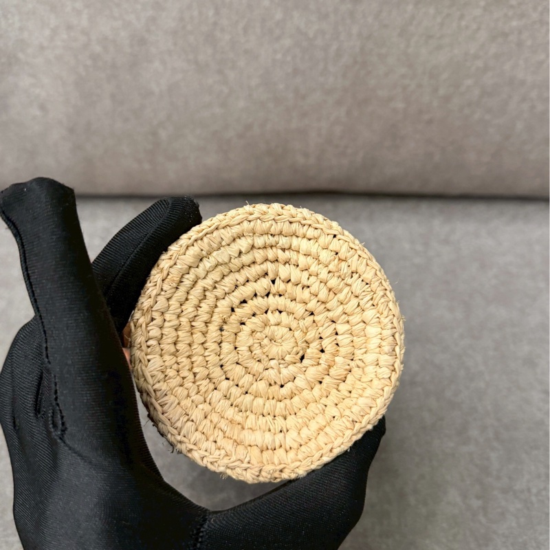 LOEWE竹編手機包-3