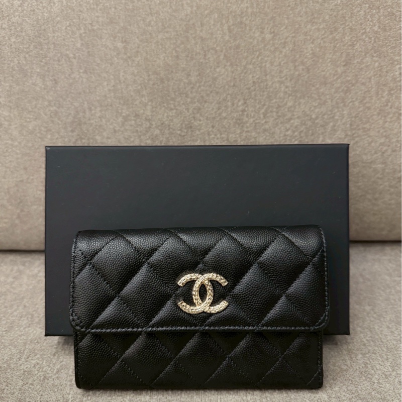 香奈兒黑色荔枝皮中夾-0