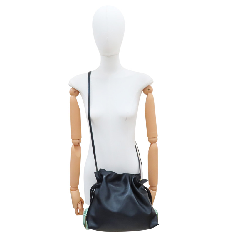 黑色 牛皮 Flamenco Clutch Bell Tassel 肩背包【LOEWE 羅威】 A411FC1X17-7