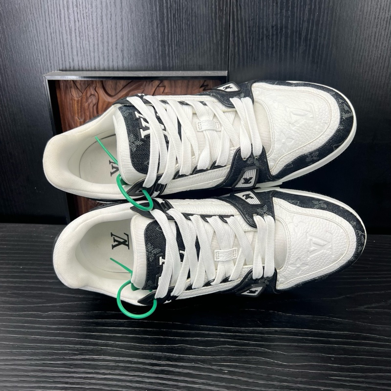 99新 lv trainer 黑白牛仔 7碼 =41碼-3