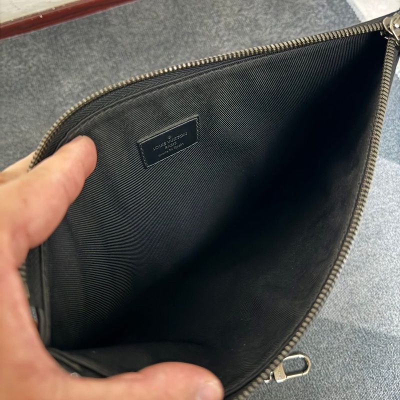 Lv黑花束口抽繩手提/肩背托特包-17