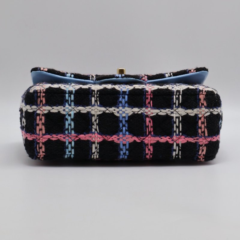 CHANEL 經典口蓋包Mini CF20 -  編織毛呢黑金-16