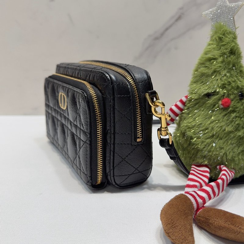 DIOR 全新CARO籐格紋小牛皮相機包-2
