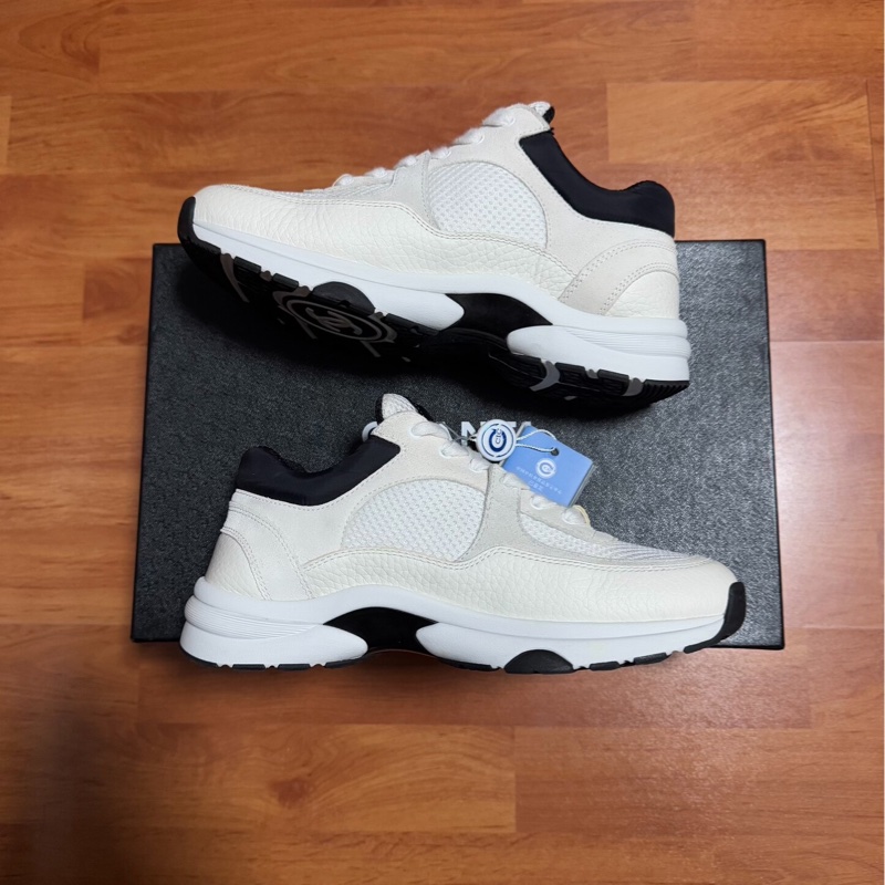 Chanel黑白熊貓香奈兒徽標雙c低幫跑步鞋 米白黑 36碼-2