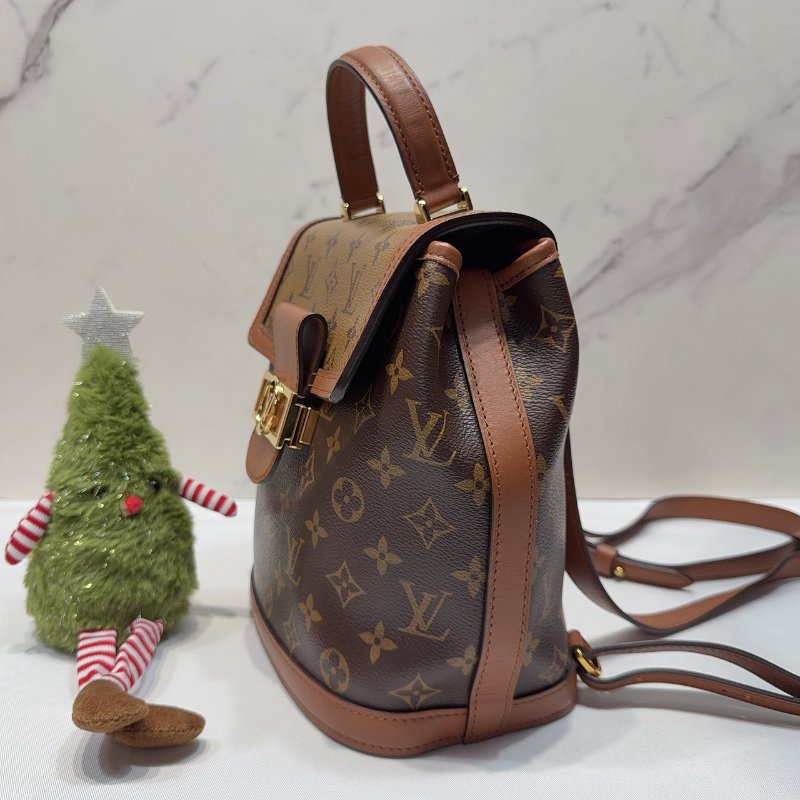 LV 達芙妮雙肩後背包-2