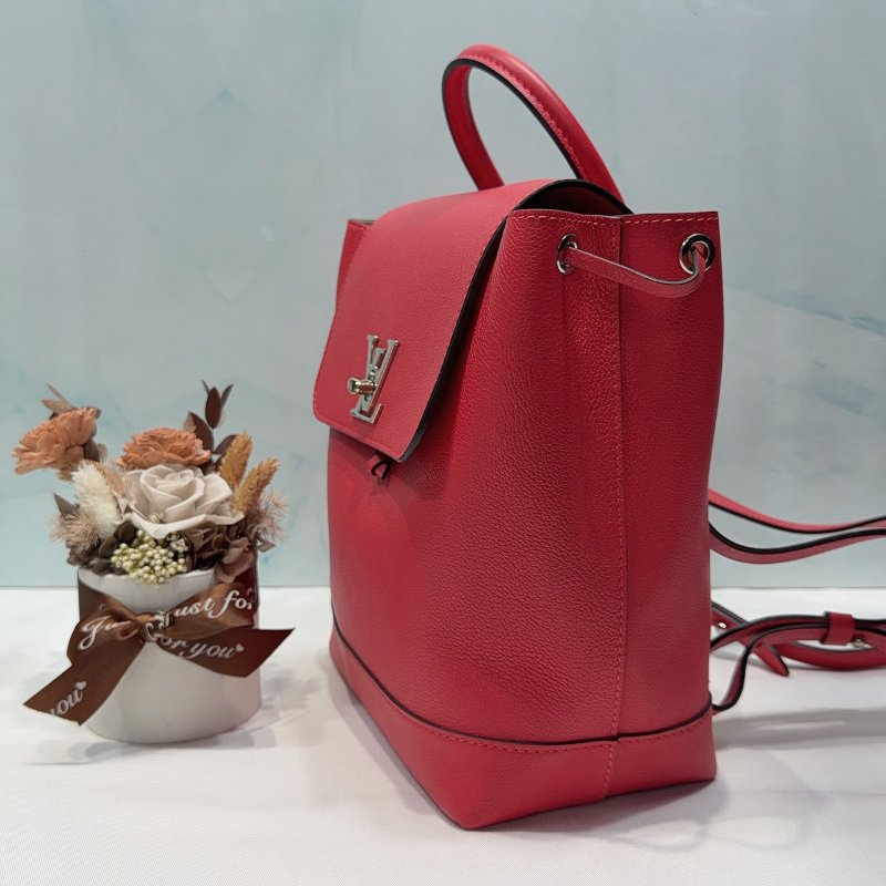 LV Lockme 紅色雙肩後背包-2