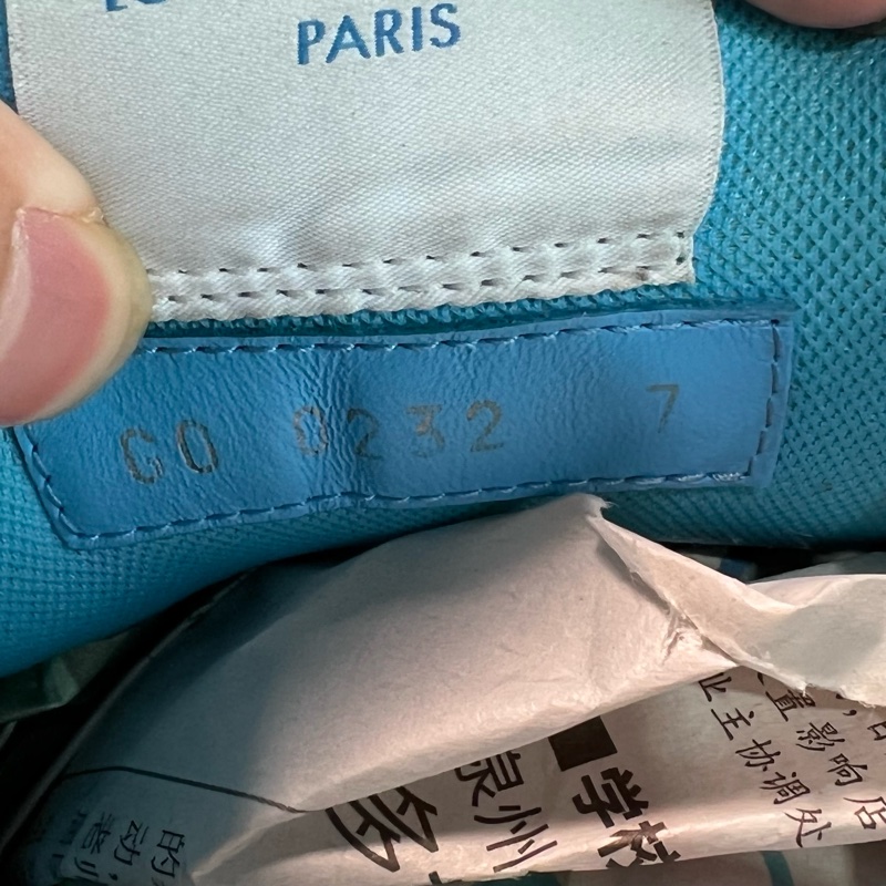 Louis Vuitton路易威登 trainer 北卡藍 白藍 魔術貼 41碼-7