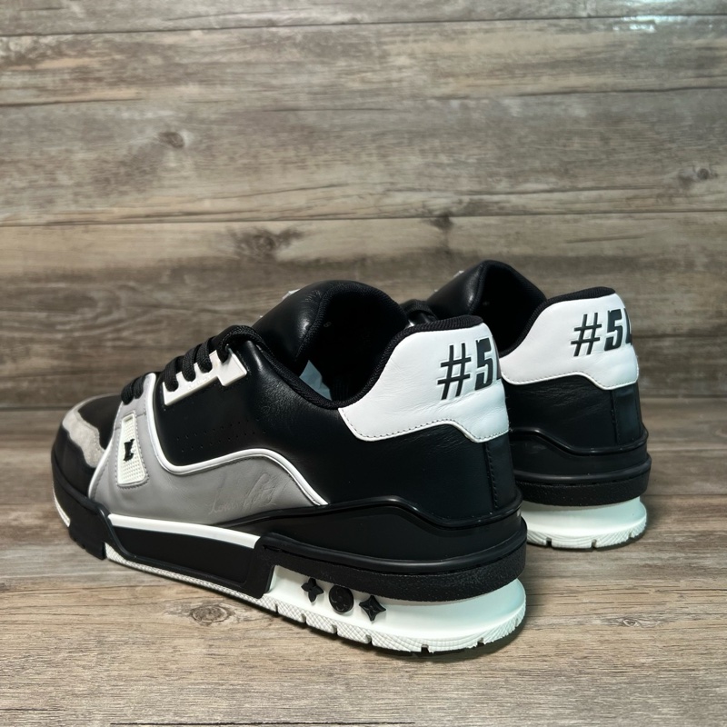 Louis Vuitton路易威登 trainer 黑白 黑色 反轉熊貓 42碼-3