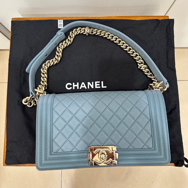 ꧁ Chanel 🖤COCO boy手提/肩背斜背包🤍灰藍色🩵 ꧂-6