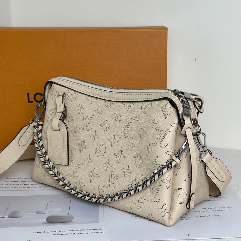 LOUIS VUITTON Hand it all - PM奶油白-3