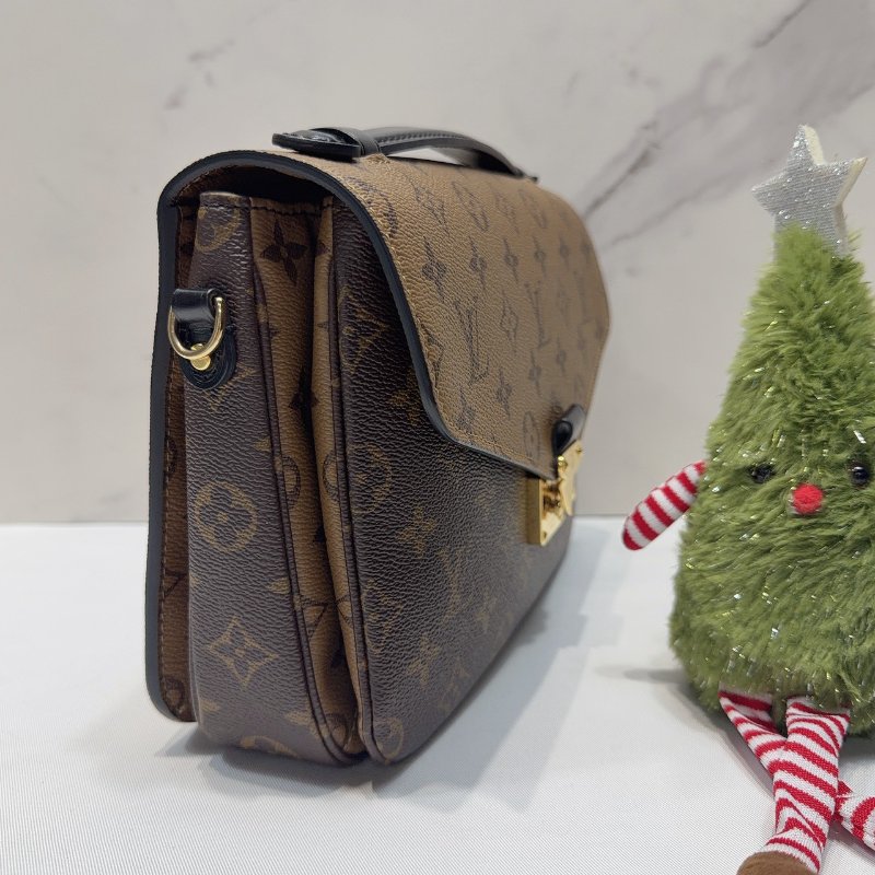 LV Pochette Metis兩色郵差包-3