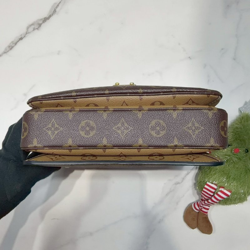 LV Pochette Metis兩色郵差包-5