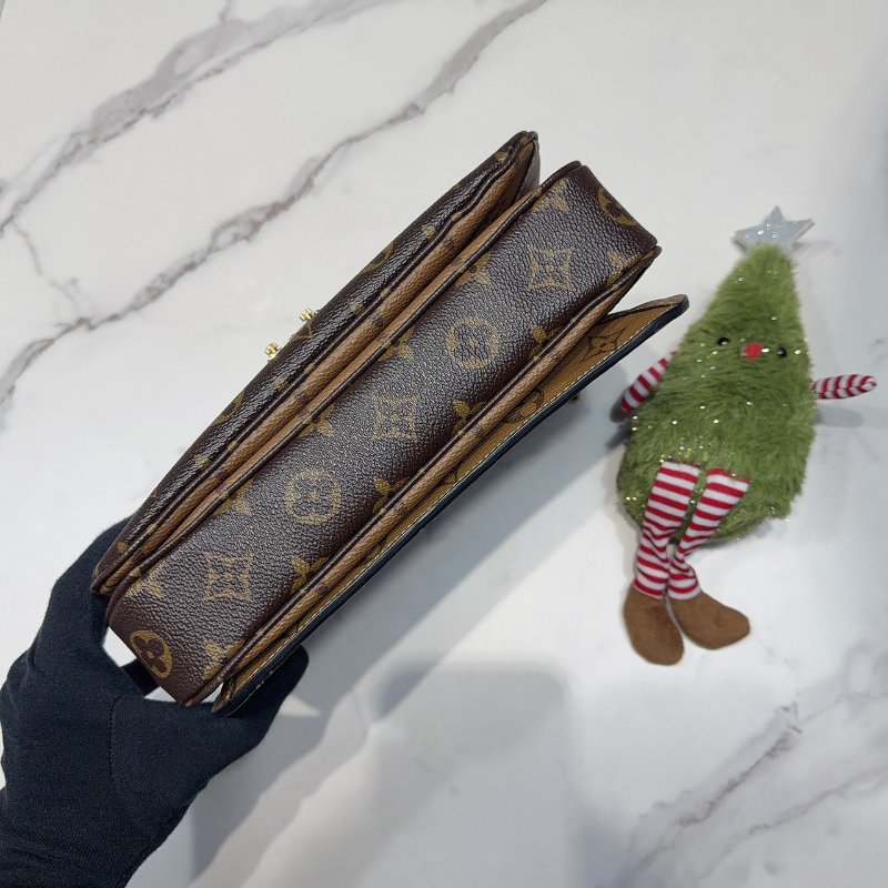 LV POCHETTE MÉTIS郵差包-5