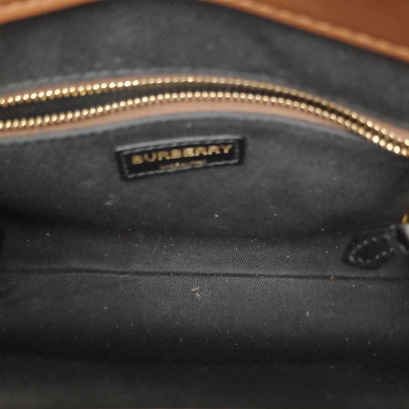 Burberry 印花PVCTBPocket口袋包肩背包-4