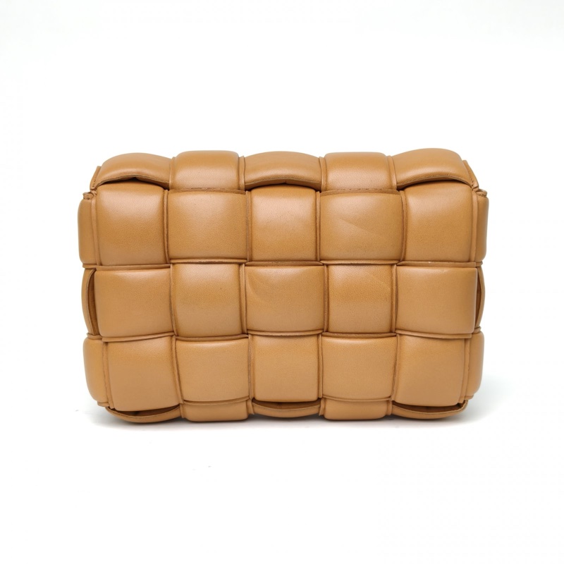 BOTTEGA VENETA CassettePadded加襯中號26棕色羊皮肩背包-2