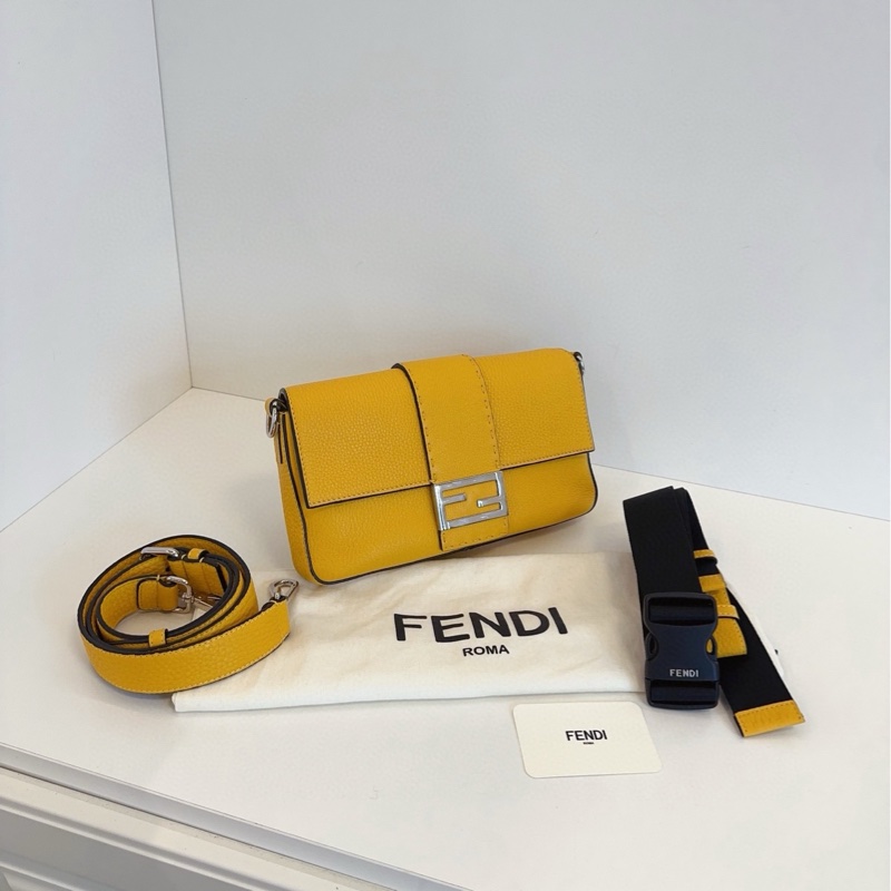 【98新🆕】Fendi baguette 招財黃銀扣 荔枝牛皮 法棍包 雙肩帶 單肩斜挎包-2