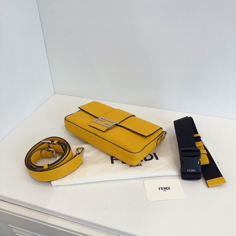 【98新🆕】Fendi baguette 招財黃銀扣 荔枝牛皮 法棍包 雙肩帶 單肩斜挎包-5