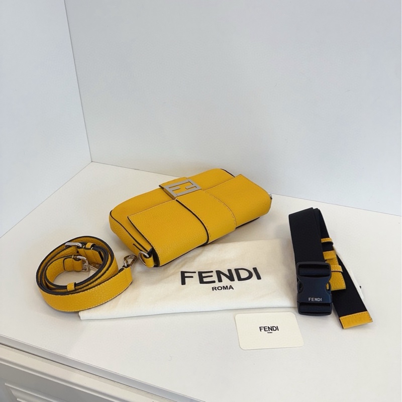 【98新🆕】Fendi baguette 招財黃銀扣 荔枝牛皮 法棍包 雙肩帶 單肩斜挎包-6