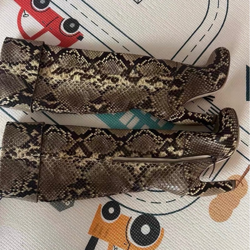 miumiu蛇皮靴子36碼-0