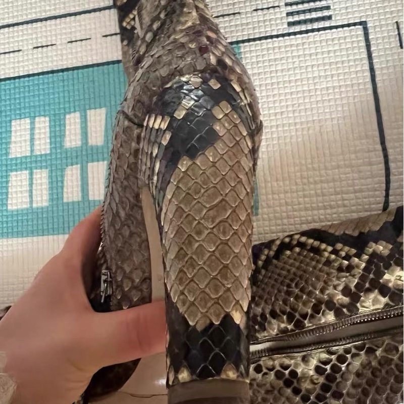 miumiu蛇皮靴子36碼-2