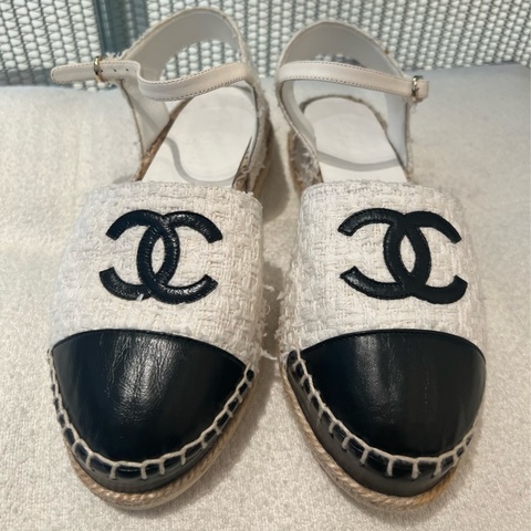 CHANEL黑白涼鞋37碼