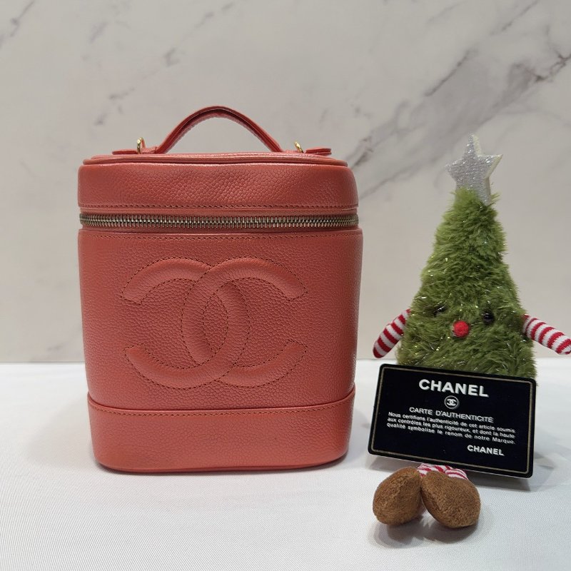 CHANEL 粉橘魚子醬手提化妝包-0