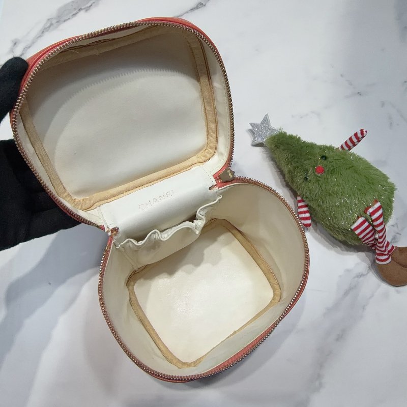 CHANEL 粉橘魚子醬手提化妝包-4