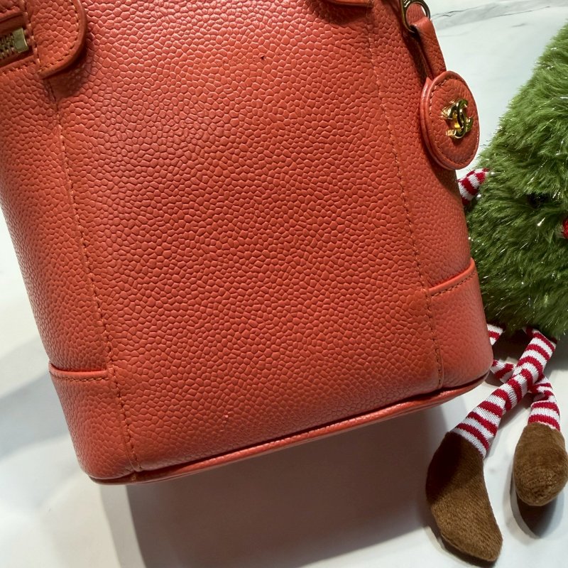 CHANEL 粉橘魚子醬手提化妝包-6