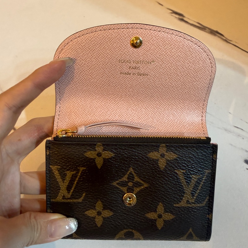 lv 粉色小短夾-8