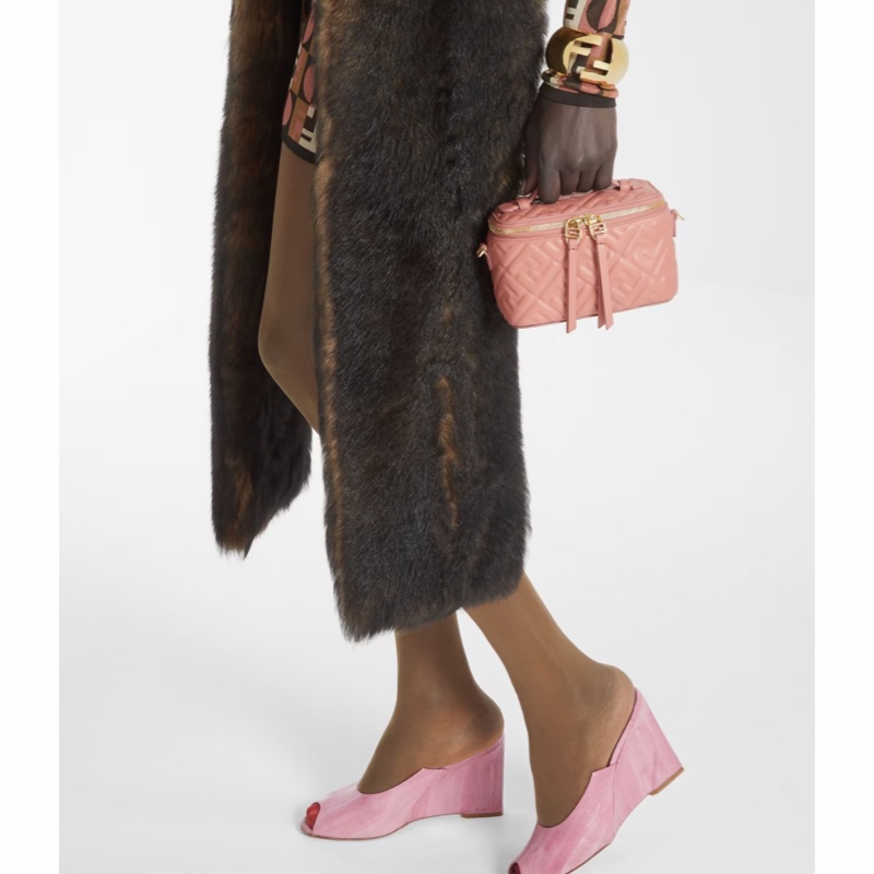 Fendi 女士 Vanity 化妝包均碼碼16cm*8cm*11cm-6