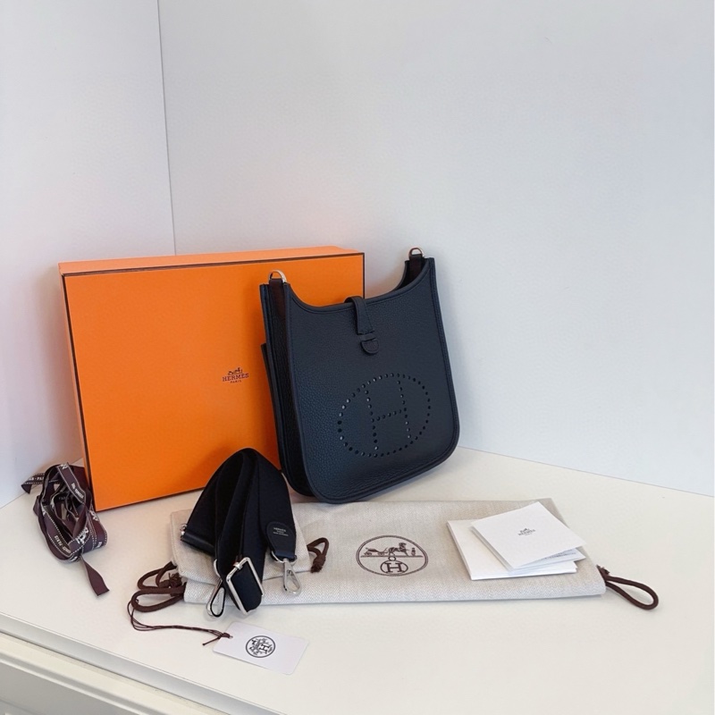 【全新帶吊牌🆕🎁】Hermes 伊芙琳 evelyne 最新尺寸23 黑銀 斜挎包 單肩包-2
