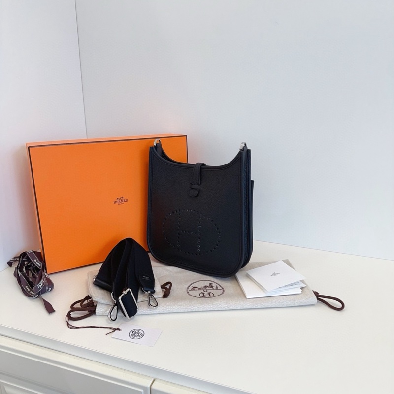 【全新帶吊牌🆕🎁】Hermes 伊芙琳 evelyne 最新尺寸23 黑銀 斜挎包 單肩包-3
