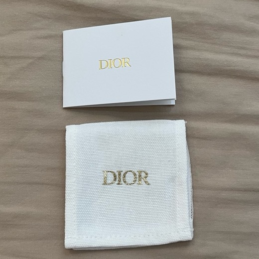 Dior迪奧LOGO耳環-8