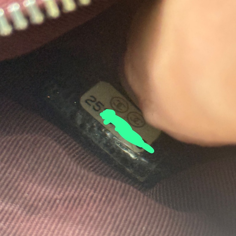 Chanel v紋零錢包-10