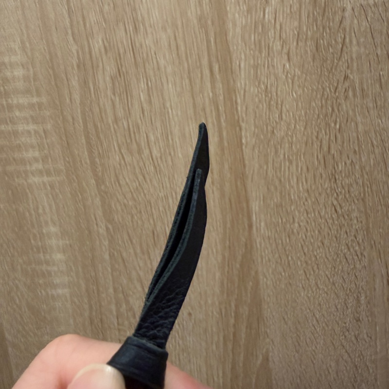 LV 黑牛皮壓紋金釦Clemence 8卡拉鏈長夾M60171-19