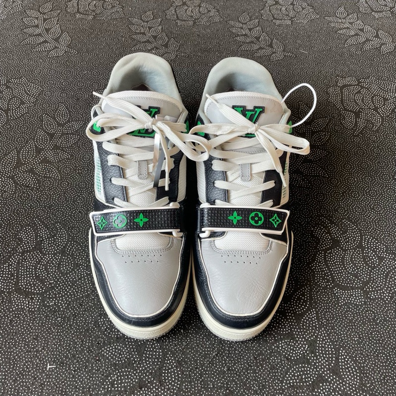 Louis Vuitton路易威登 trainer黑綠魔術貼43碼-1